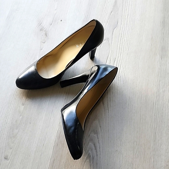 RAlPH LAUREN LEATHER PUMPS - Picture 2 of 5